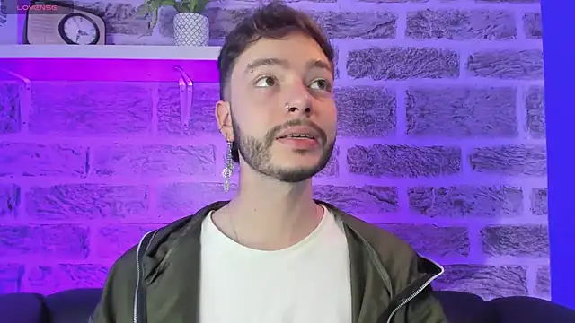 noah ricci online show from December 2025 12:10:01 PM