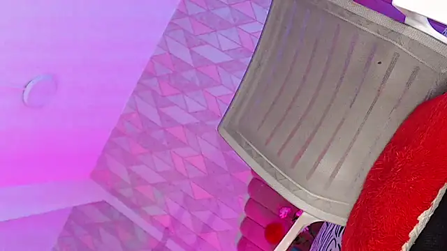 Snapshot of angelyy_02 chatting on January 2025 07:31:01 PM angelyy 02 online show from January 2025 07:31:01 PM