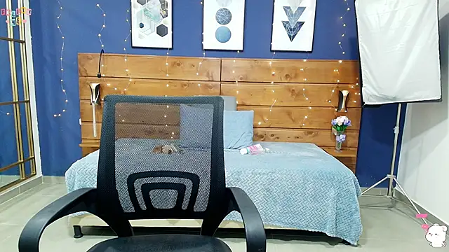 dahiana spark online show from September 2025 08:30:02 PM