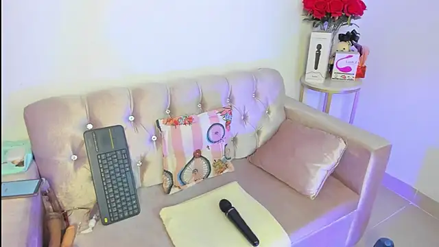 Snapshot of alanavega11 chatting on September 2025 01:11:02 PM alanavega11 online show from September 2025 01:11:02 PM