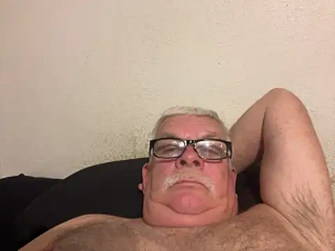 Snapshot of Silver1959 chatting on May 2026 07:33:02 PM Silver1959 online show from May 2026 07:33:02 PM