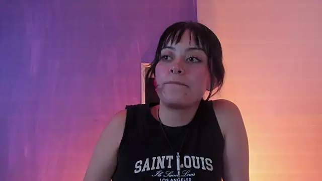 Snapshot of vanelope11 chatting on December 2024 10:45:01 PM vanelope11 online show from December 2024 10:45:01 PM