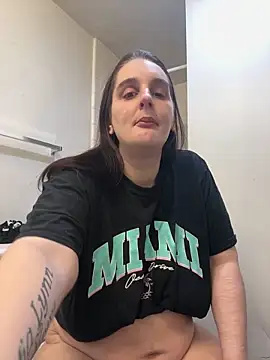 menaceswife online show from January 2026 07:17:01 PM