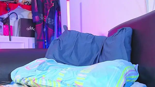 jhonny sulivan online show from April 2026 03:07:02 PM