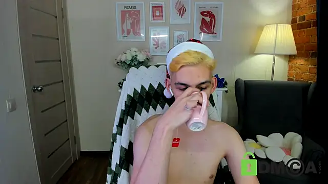 Snapshot of Ul_Tima chatting on December 2024 12:36:02 AM Ul Tima online show from December 2024 12:36:02 AM