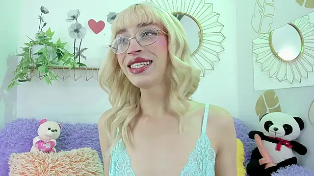 Snapshot of Ariadna_Evangeline chatting on September 2025 06:24:02 AM Ariadna Evangeline online show from September 2025 06:24:02 AM