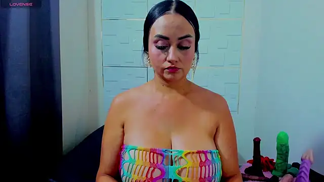 IsaSixty9 online show from February 2025 08:50:01 PM