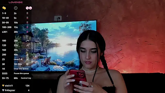 Snapshot of Charlotte_greys chatting on February 2025 12:49:02 AM Charlotte greys online show from February 2025 12:49:02 AM