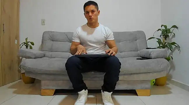 julian wallace online show from December 2024 12:23:01 AM