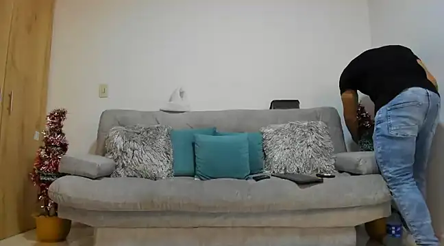 julian wallace online show from December 2024 11:40:02 PM