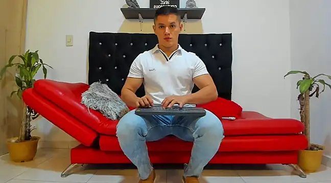 julian wallace online show from February 2025 10:58:01 PM