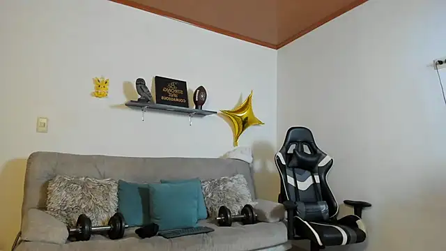 julian wallace online show from October 2025 05:35:02 PM