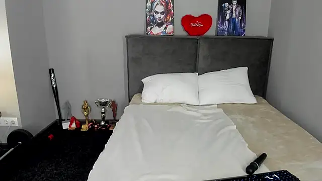 MuscleXXXBarbie online show from April 2026 08:57:02 AM