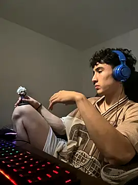 Snapshot of gojo_satoru_18 chatting on November 2025 03:35:01 PM gojo satoru 18 online show from November 2025 03:35:01 PM