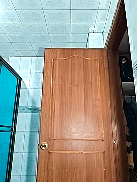 helena smith online show from November 2025 04:11:02 AM