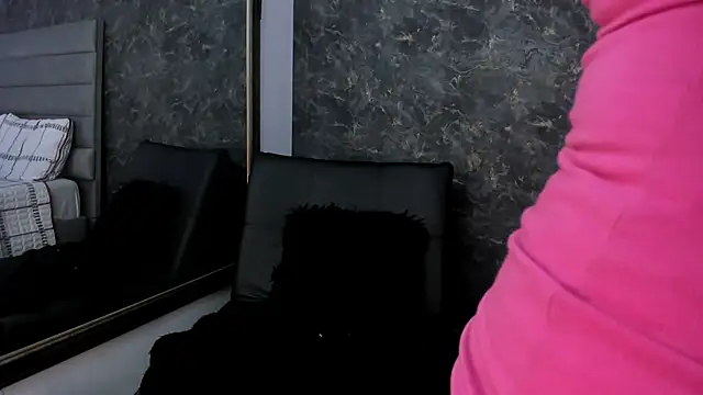 Bella Evans  online show from January 2025 10:48:01 PM