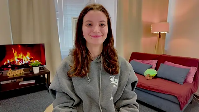 LunaRayy online show from April 2026 04:23:01 PM