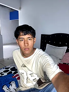 70nick5672 online show from November 2025 03:32:02 PM