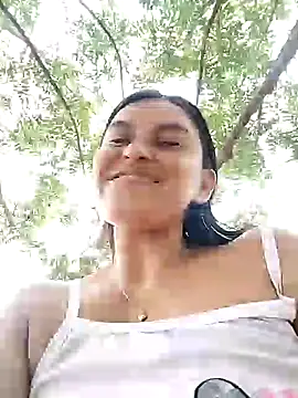 Snapshot of Horny-Mommy-Dirty chatting on February 2025 04:25:01 PM Horny-Mommy-Dirty online show from February 2025 04:25:01 PM