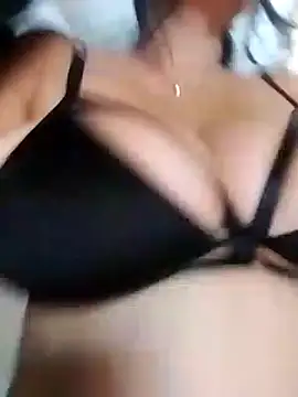 Snapshot of Horny-Mommy-Dirty chatting on February 2025 01:40:01 PM Horny-Mommy-Dirty online show from February 2025 01:40:01 PM