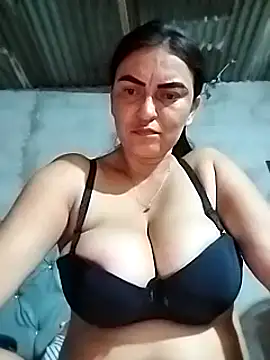 Snapshot of Horny-Mommy-Dirty chatting on February 2025 03:34:02 AM Horny-Mommy-Dirty online show from February 2025 03:34:02 AM