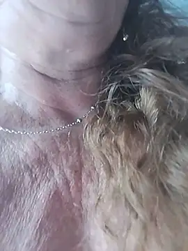 Snapshot of Horny-Mommy-Dirty chatting on October 2025 03:22:02 PM Horny-Mommy-Dirty online show from October 2025 03:22:02 PM