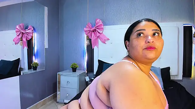 Clarigil online show from November 2025 10:35:01 PM