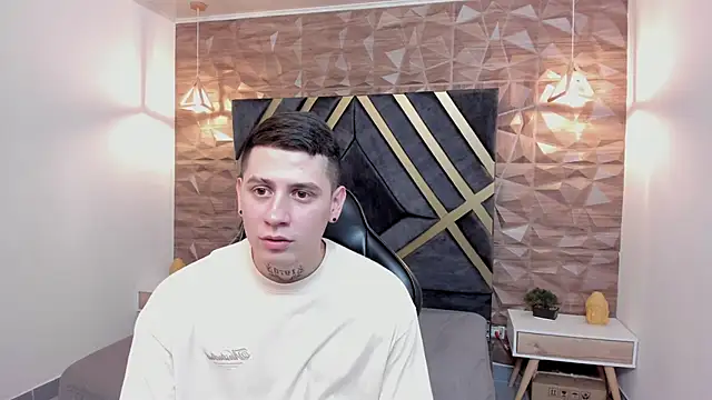 Snapshot of Yeiko_Romero_ chatting on February 2025 05:09:01 PM Yeiko Romero online show from February 2025 05:09:01 PM