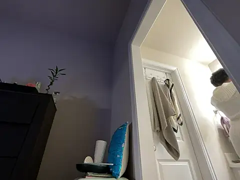 wynterheat online show from November 2025 06:18:02 PM