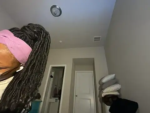 wynterheat online show from February 2026 05:05:01 AM