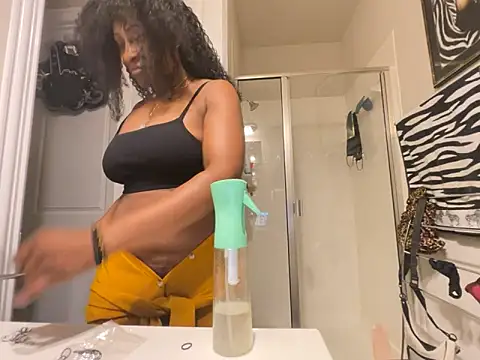 Snapshot of wynterheat chatting on June 2026 01:58:01 AM wynterheat online show from June 2026 01:58:01 AM