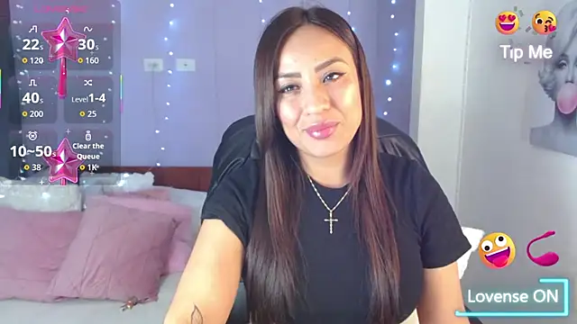 Snapshot of Paulina_627 chatting on October 2025 04:40:02 PM Paulina 627 online show from October 2025 04:40:02 PM