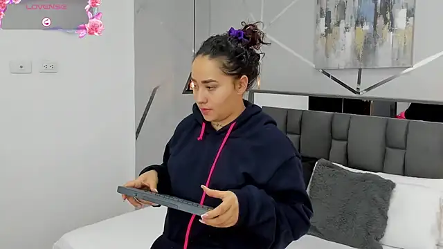 Ayla martinez online show from January 2025 08:11:02 AM