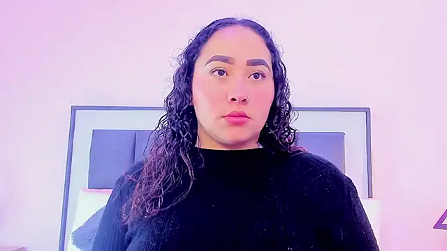 Ayla martinez online show from October 2025 01:46:01 AM