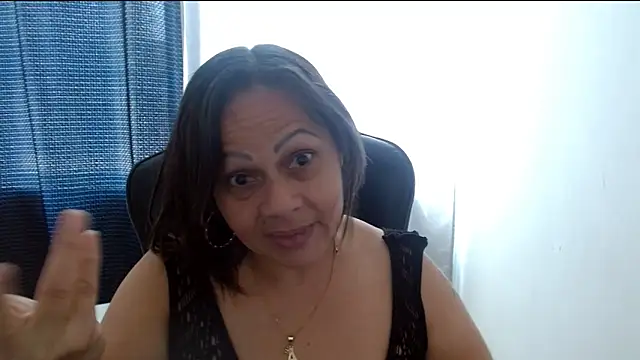 Snapshot of milf_ann48 chatting on February 2025 05:55:02 PM milf ann48 online show from February 2025 05:55:02 PM