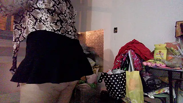 Snapshot of milf_ann48 chatting on September 2025 01:18:01 AM milf ann48 online show from September 2025 01:18:01 AM