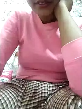 Snapshot of aarjulove chatting on December 2024 04:35:02 PM aarjulove online show from December 2024 04:35:02 PM