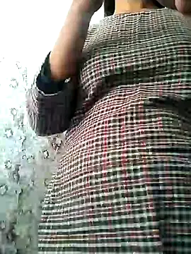 Snapshot of aarjulove chatting on December 2024 10:05:02 AM aarjulove online show from December 2024 10:05:02 AM