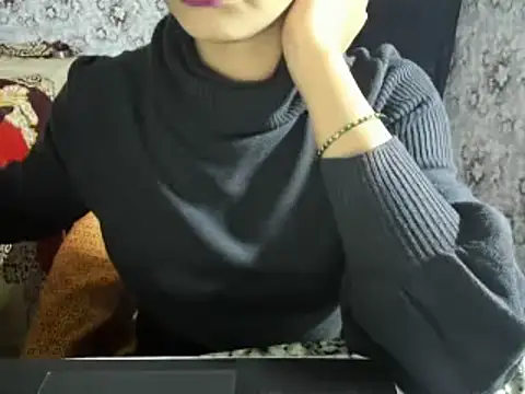 Snapshot of aarjulove chatting on January 2025 02:08:02 PM aarjulove online show from January 2025 02:08:02 PM