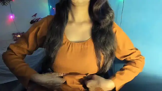 Snapshot of aarjulove chatting on November 2025 02:39:02 PM aarjulove online show from November 2025 02:39:02 PM