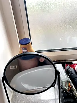 Snapshot of TallBoy2810 chatting on October 2025 10:36:01 AM TallBoy2810 online show from October 2025 10:36:01 AM