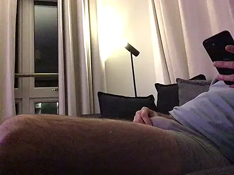 Snapshot of TallBoy2810 chatting on October 2025 10:41:02 PM TallBoy2810 online show from October 2025 10:41:02 PM