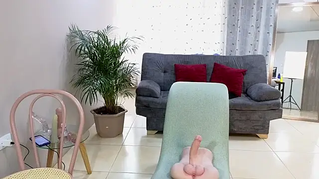 camil milfdream online show from February 2025 04:35:01 PM