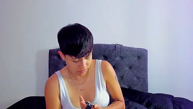 violet casper  online show from March 2025 01:34:02 PM