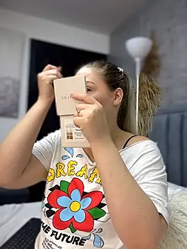 Snapshot of GaiaBaker chatting on March 2026 01:50:02 PM GaiaBaker online show from March 2026 01:50:02 PM