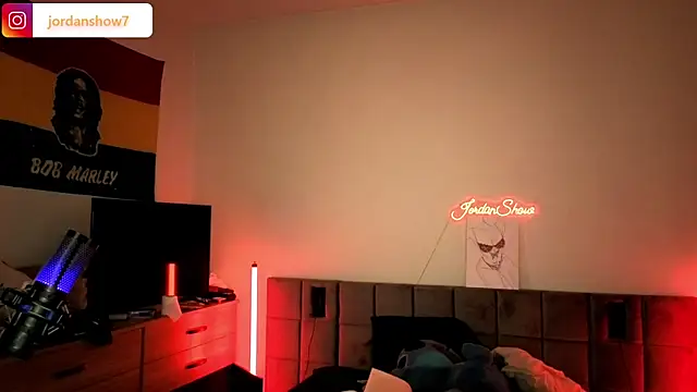 JordanShow online show from December 2025 05:41:01 PM