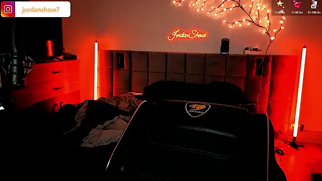 Snapshot of JordanShow chatting on January 2026 11:47:01 AM JordanShow online show from January 2026 11:47:01 AM