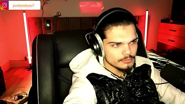 Snapshot of JordanShow chatting on February 2026 10:14:02 PM JordanShow online show from February 2026 10:14:02 PM