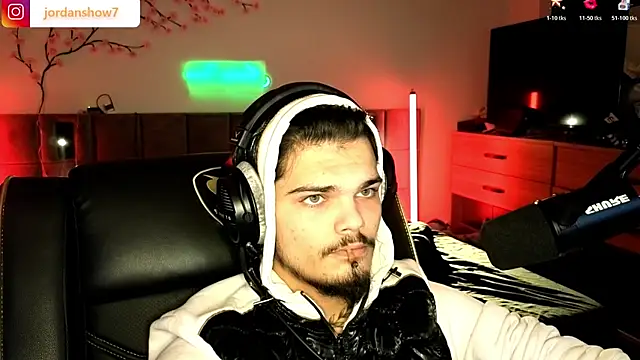 Snapshot of JordanShow chatting on February 2026 02:17:02 AM JordanShow online show from February 2026 02:17:02 AM