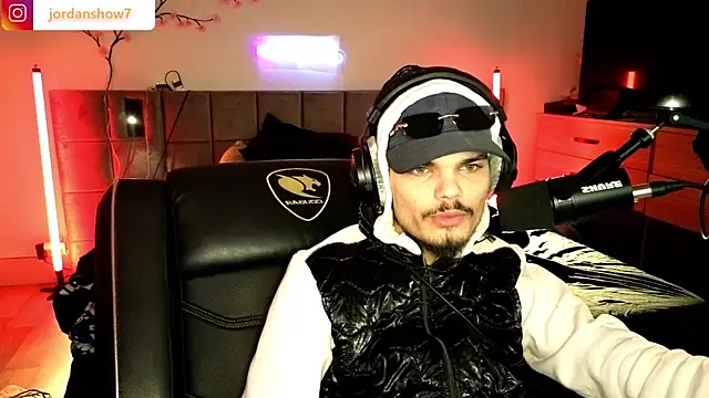 Snapshot of JordanShow chatting on February 2026 12:29:02 AM JordanShow online show from February 2026 12:29:02 AM